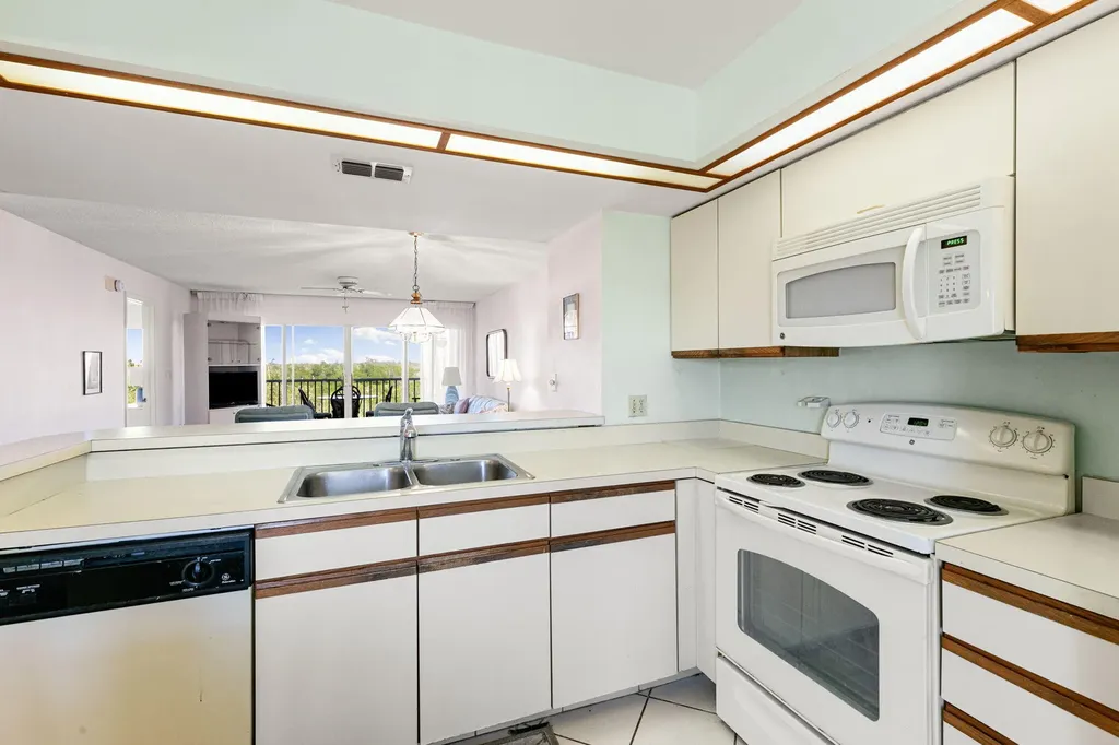 200 Stevens Landing Drive Marco Island FL 34145