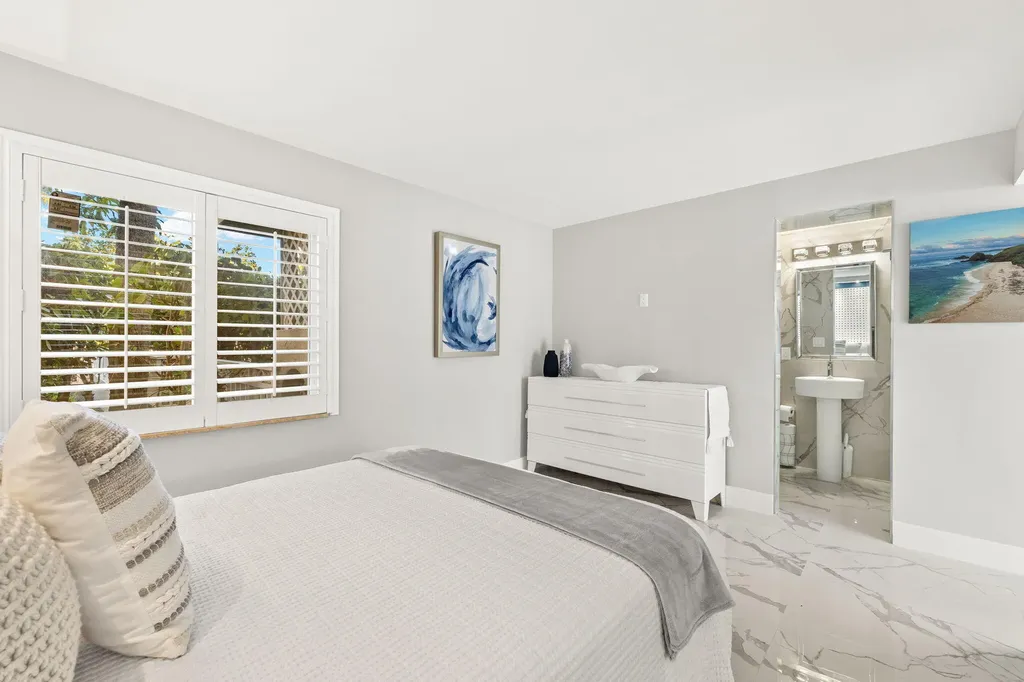 980 7th Avenue S Naples FL 34102