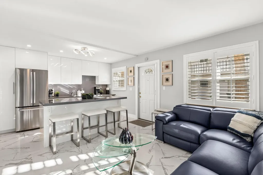 980 7th Avenue S Naples FL 34102