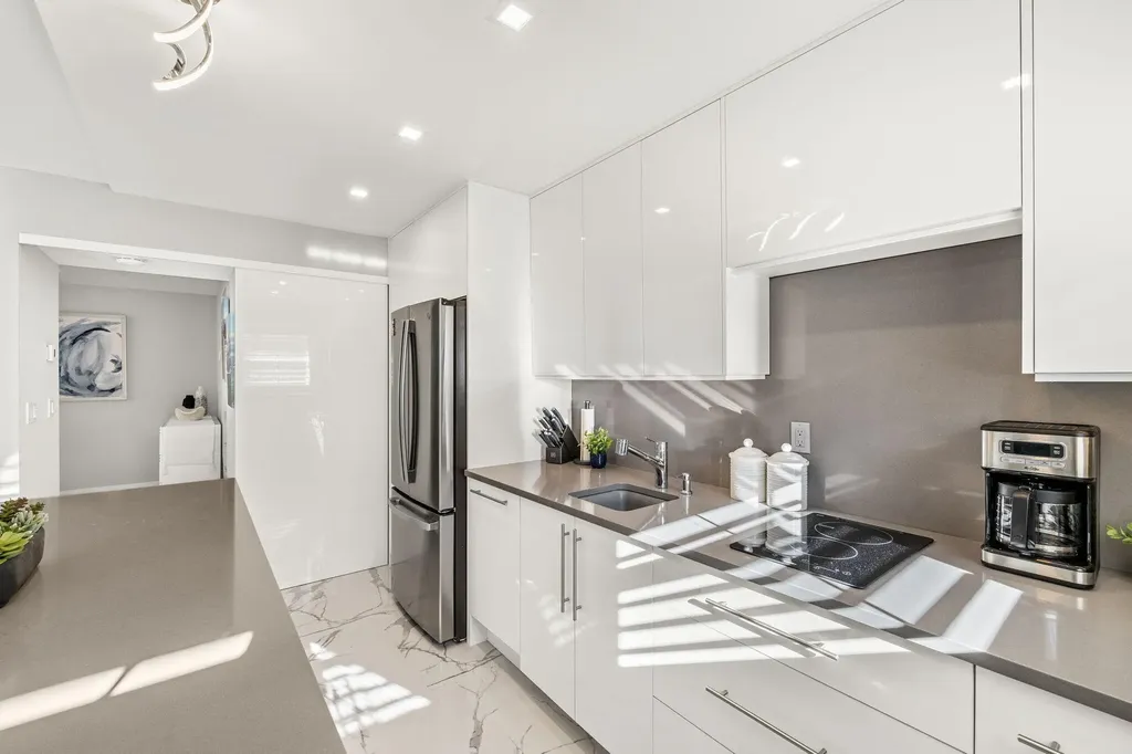 980 7th Avenue S Naples FL 34102