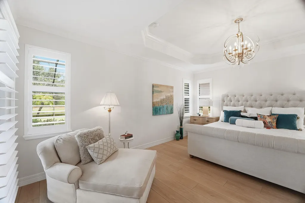 2906 Aviamar Circle Naples FL 34114