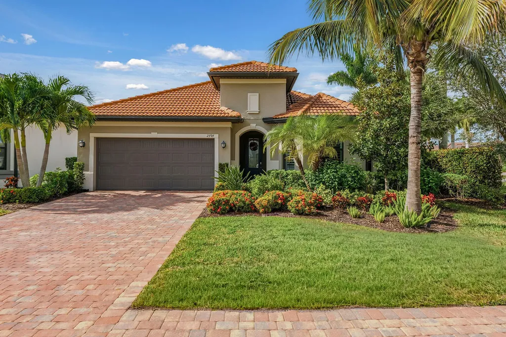 2797 Amaranda Court Naples FL 34114