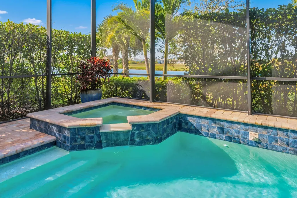 2797 Amaranda Court Naples FL 34114