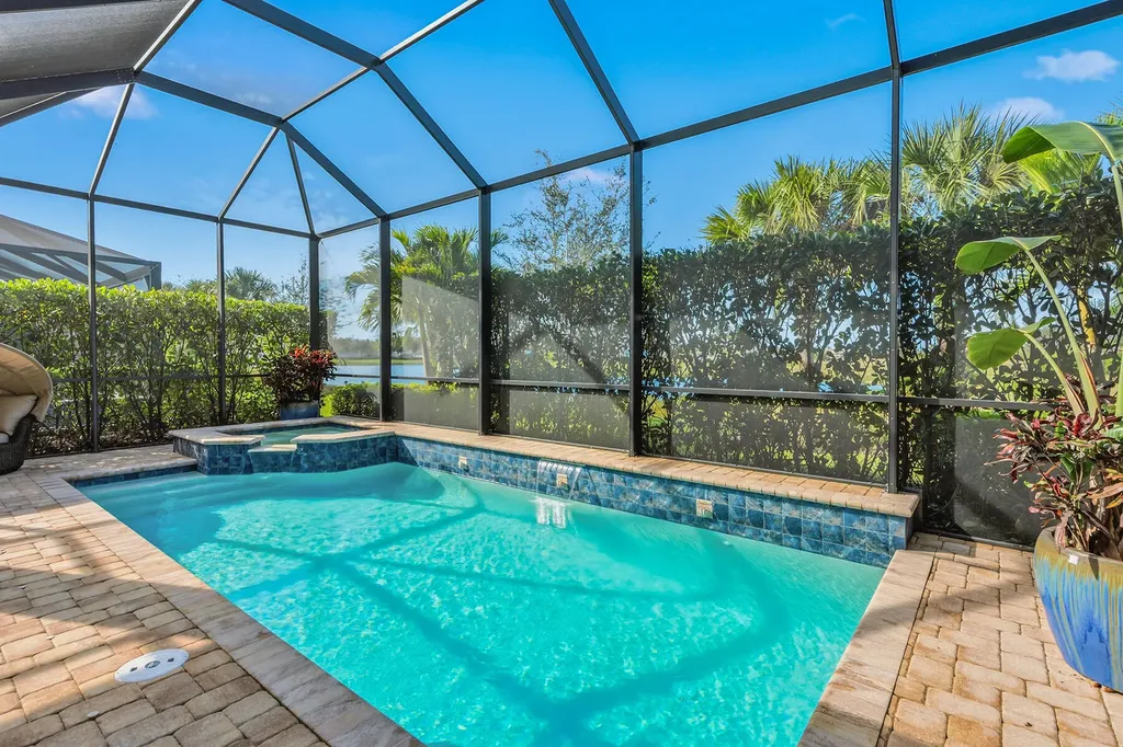 2797 Amaranda Court Naples FL 34114