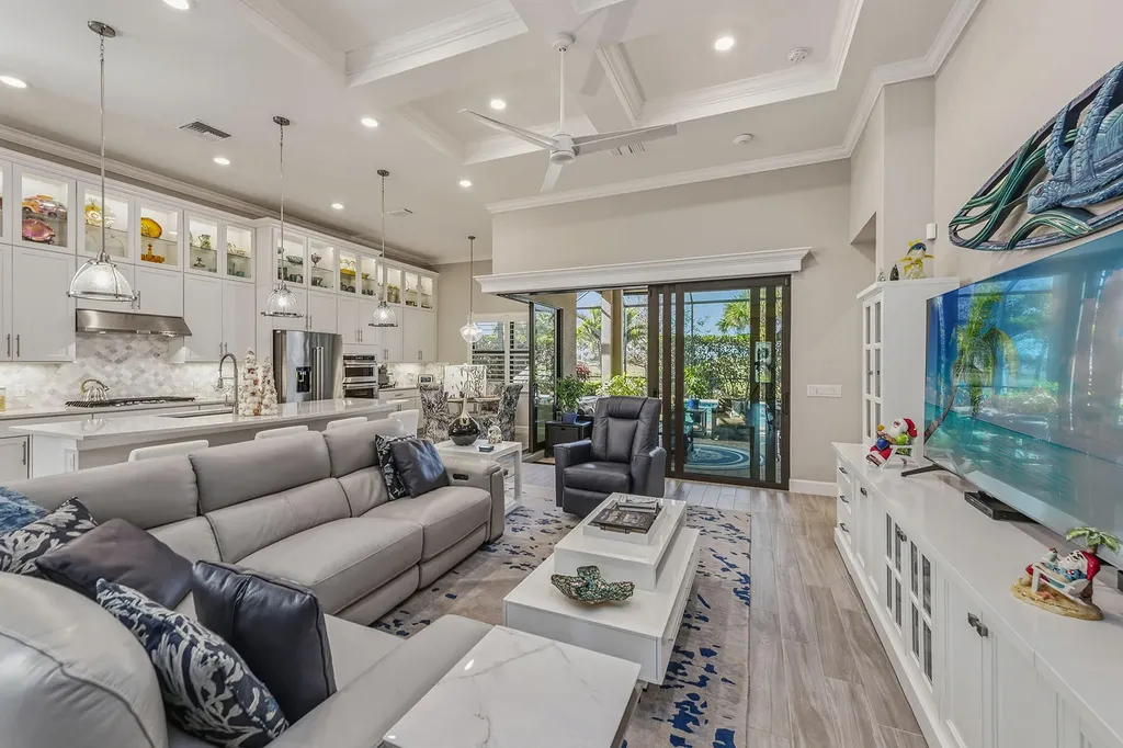 2797 Amaranda Court Naples FL 34114