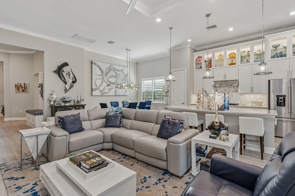 2797 Amaranda Court Naples FL 34114