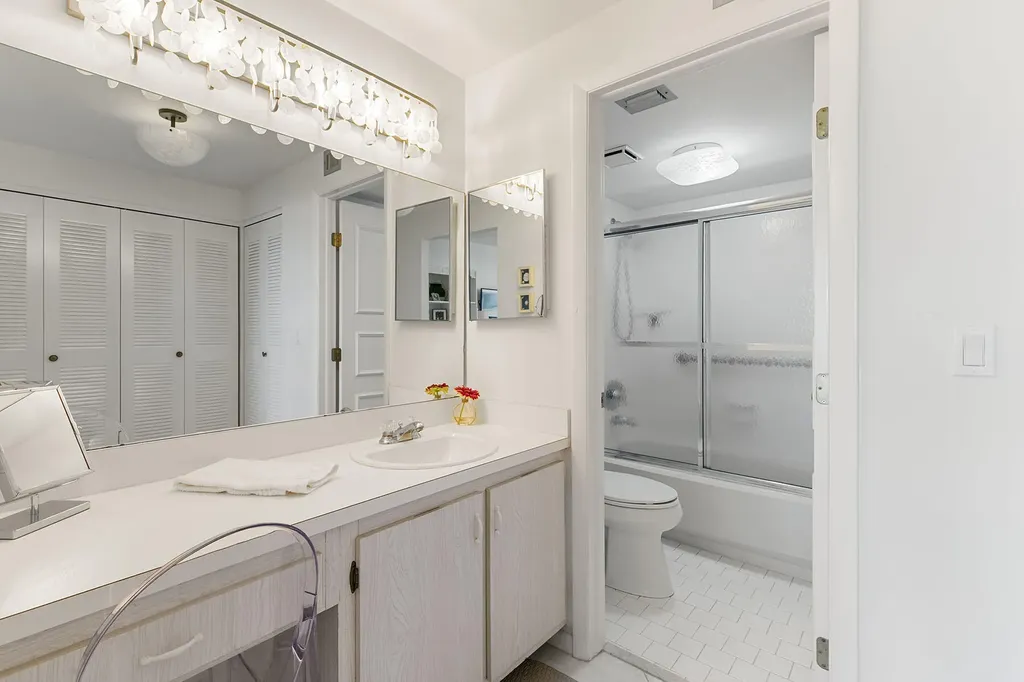 440 Seaview Court Marco Island FL 34145