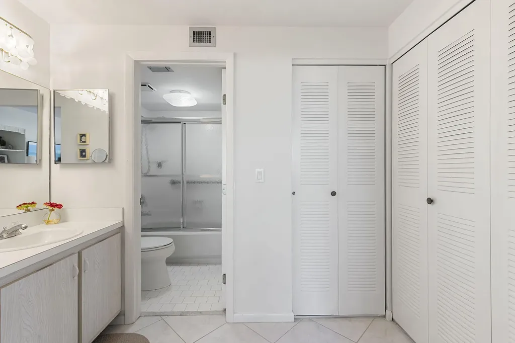 440 Seaview Court Marco Island FL 34145