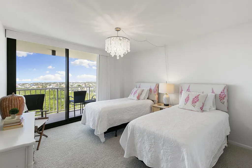 440 Seaview Court Marco Island FL 34145