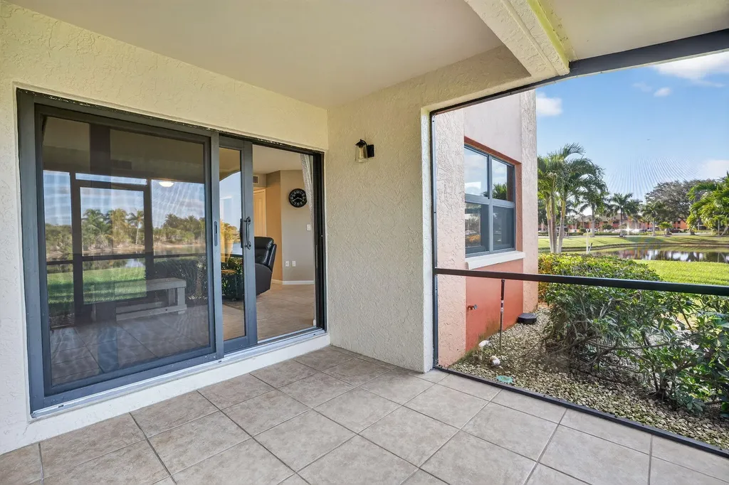 1544 Mainsail Drive Naples FL 34114