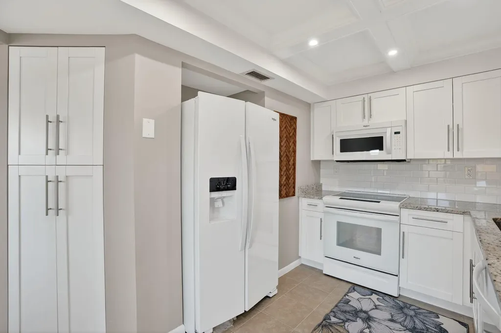 1544 Mainsail Drive Naples FL 34114