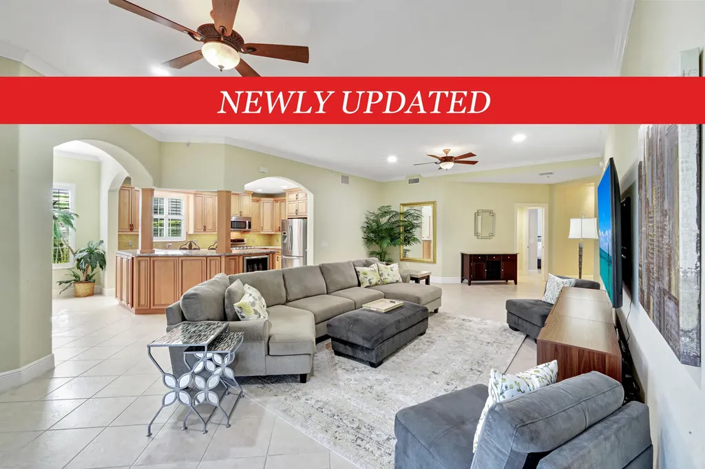 9002 Cascada Way Naples FL 34114