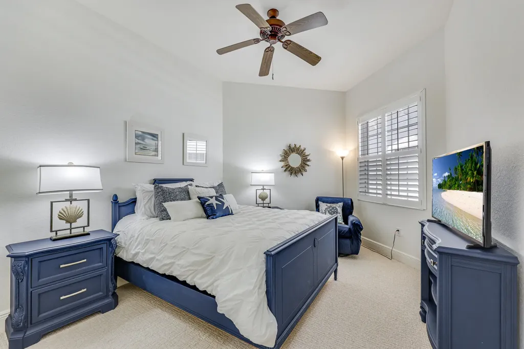 9002 Cascada Way Naples FL 34114
