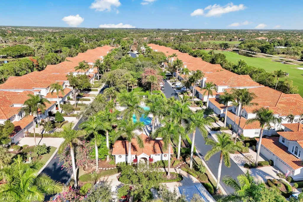 9002 Cascada Way Naples FL 34114