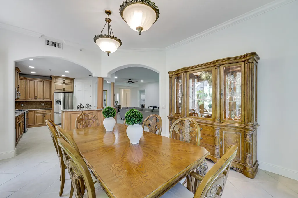 9002 Cascada Way Naples FL 34114