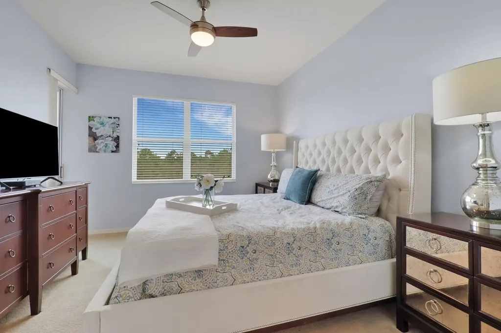 3760 Sawgrass Way Naples FL 34112