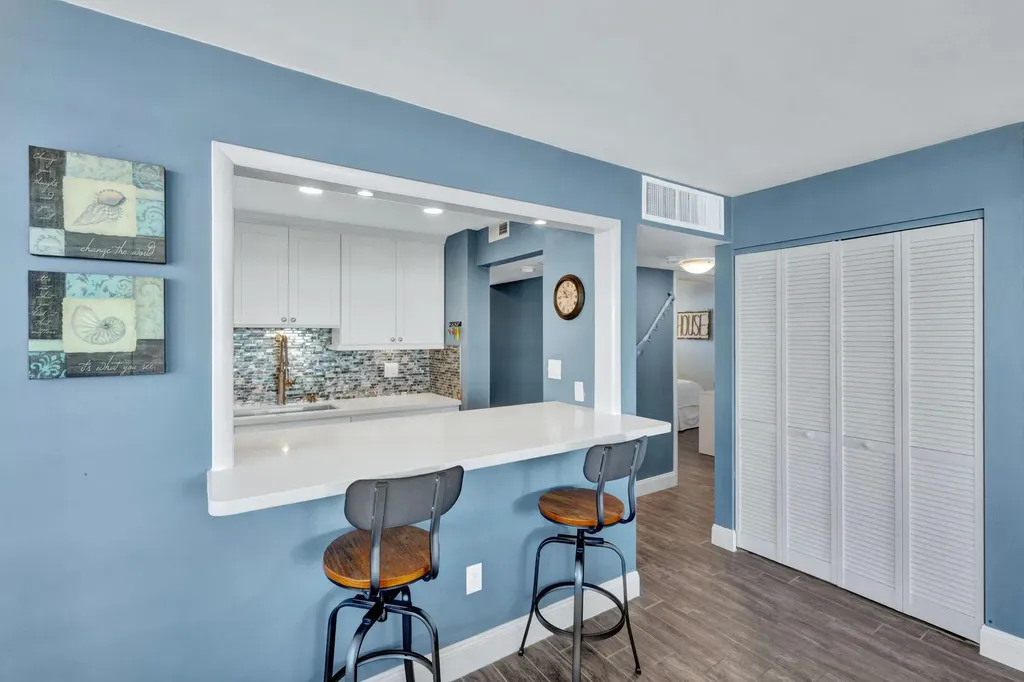 380 Seaview Court Marco Island FL 34145