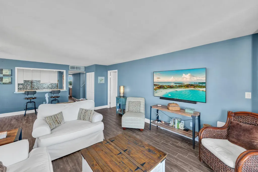 380 Seaview Court Marco Island FL 34145