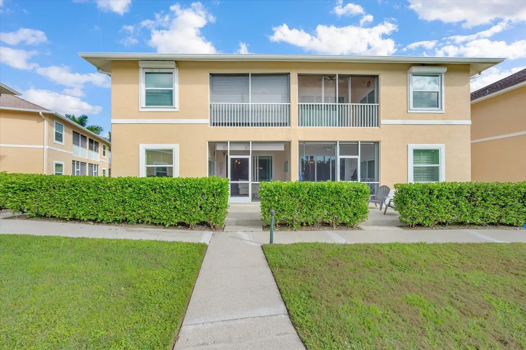494 Tallwood Marco Island FL 34145