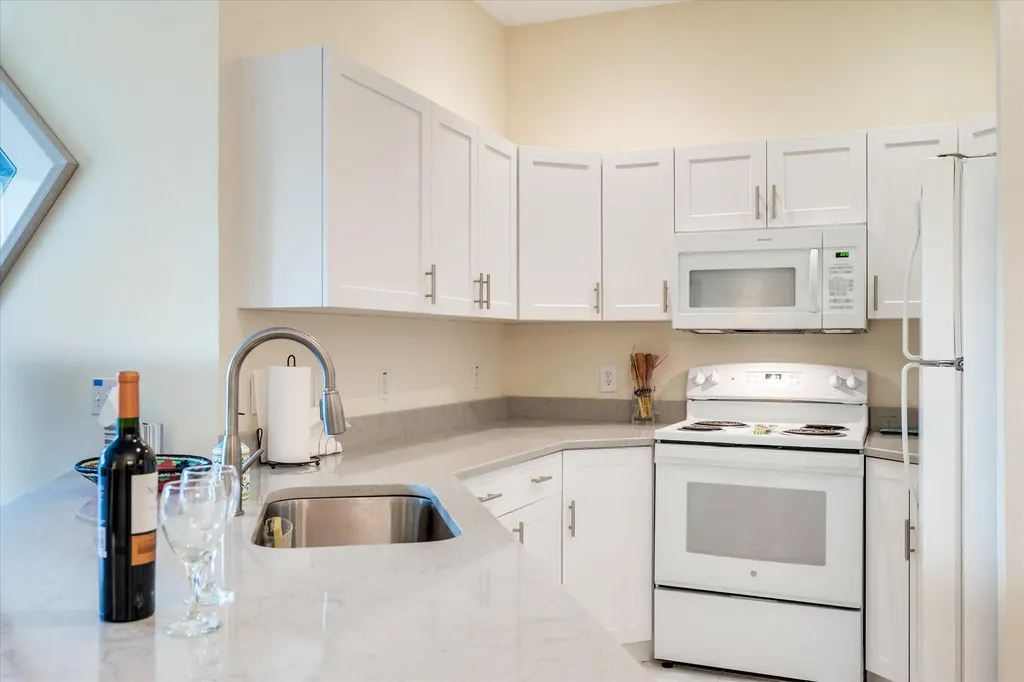 494 Tallwood Marco Island FL 34145