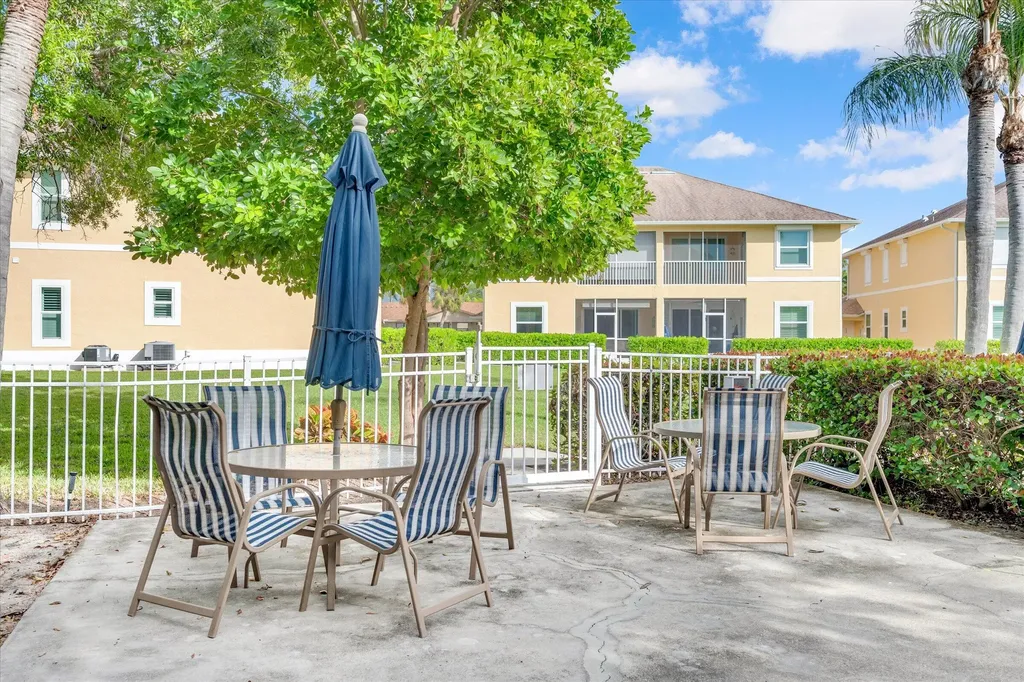494 Tallwood Marco Island FL 34145