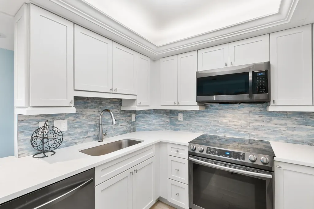 440 Seaview Court Marco Island FL 34145