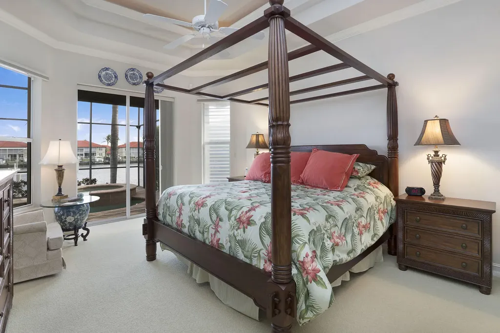 93 S Seas Marco Island FL 34145