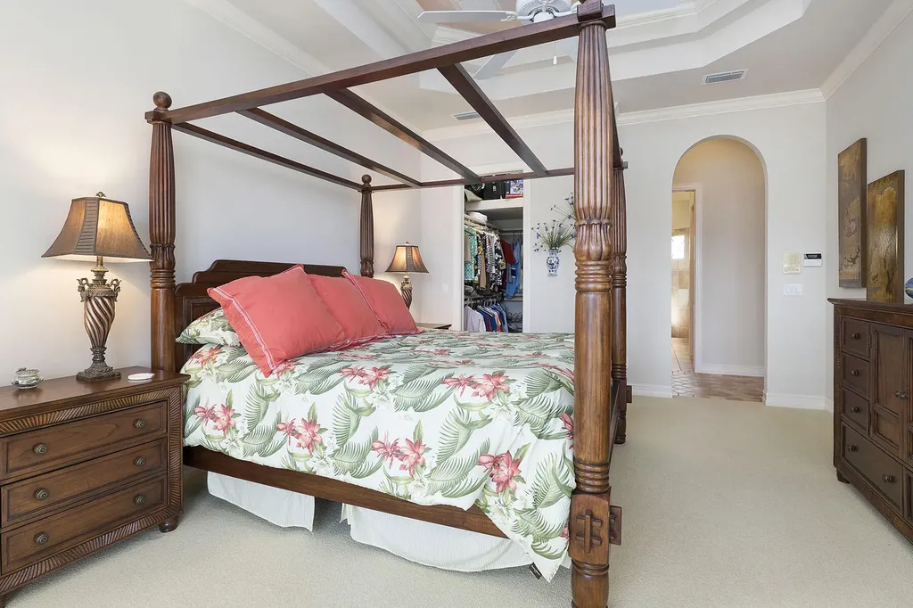 93 S Seas Marco Island FL 34145