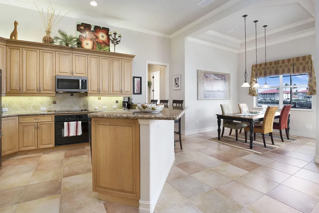 93 S Seas Marco Island FL 34145