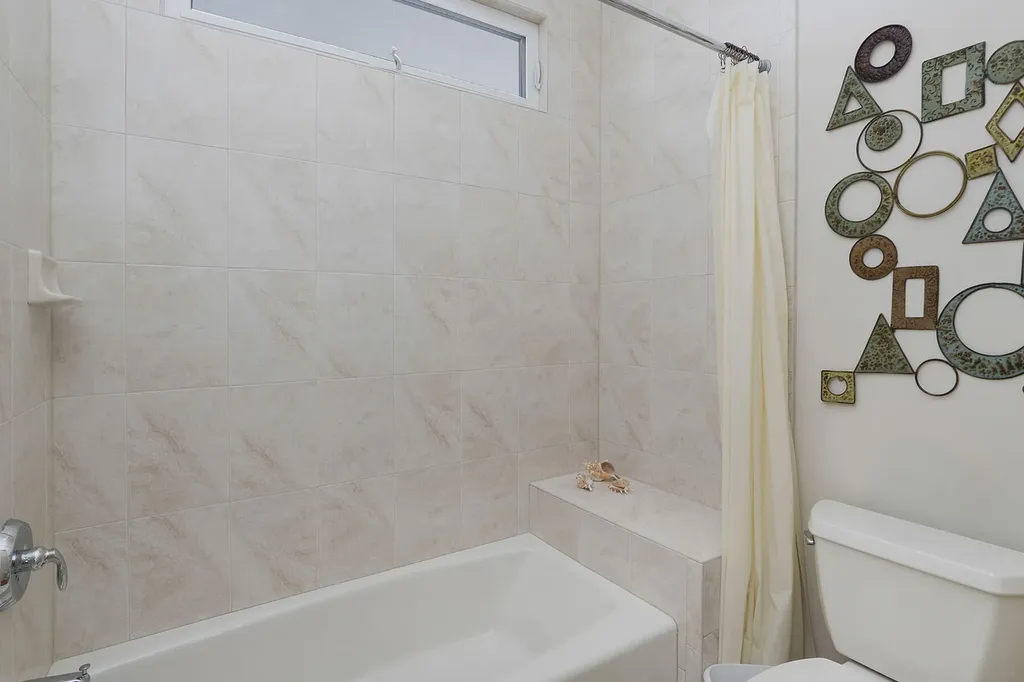 93 S Seas Marco Island FL 34145