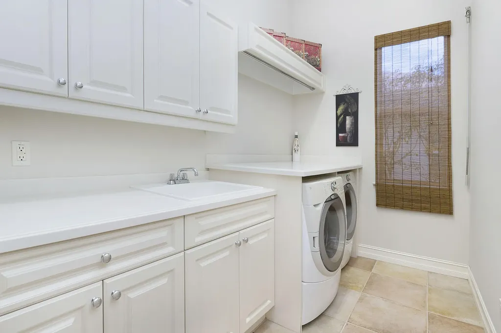 93 S Seas Marco Island FL 34145