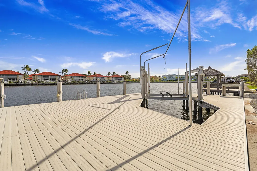 93 S Seas Marco Island FL 34145