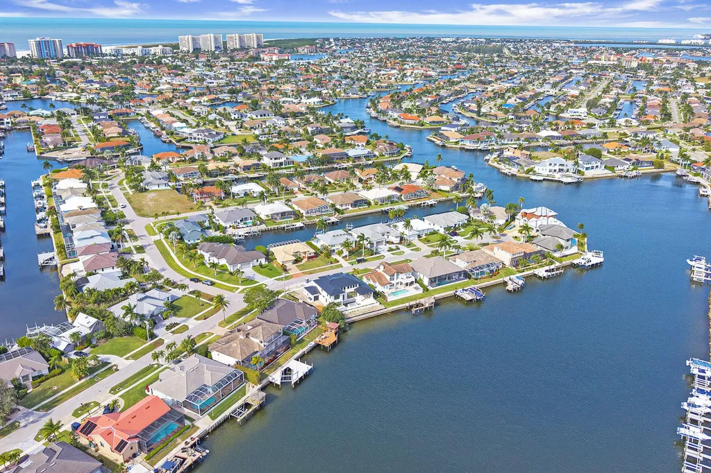 93 S Seas Marco Island FL 34145