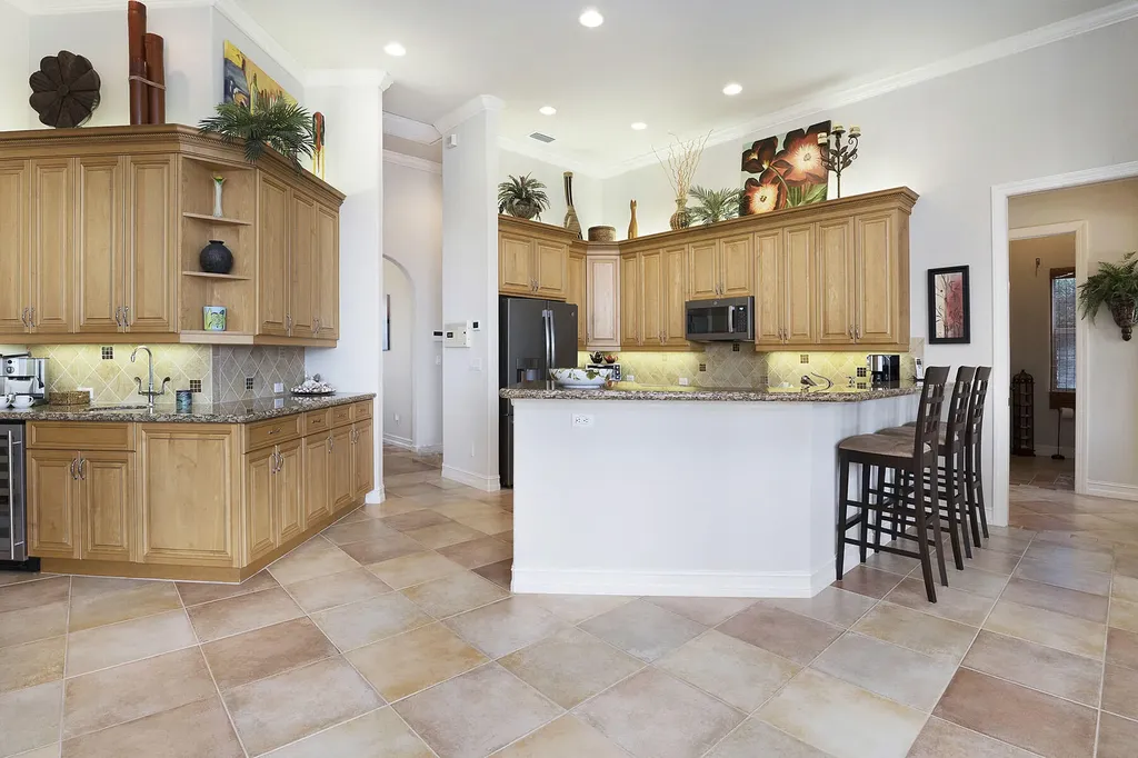 93 S Seas Marco Island FL 34145