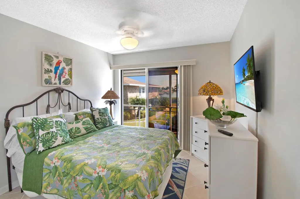 330 Kon Tiki Drive Naples FL 34113