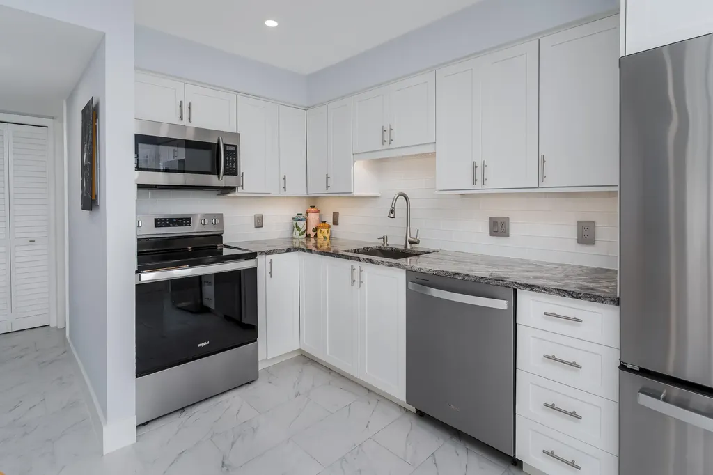 1215 Edington Marco Island FL 34145