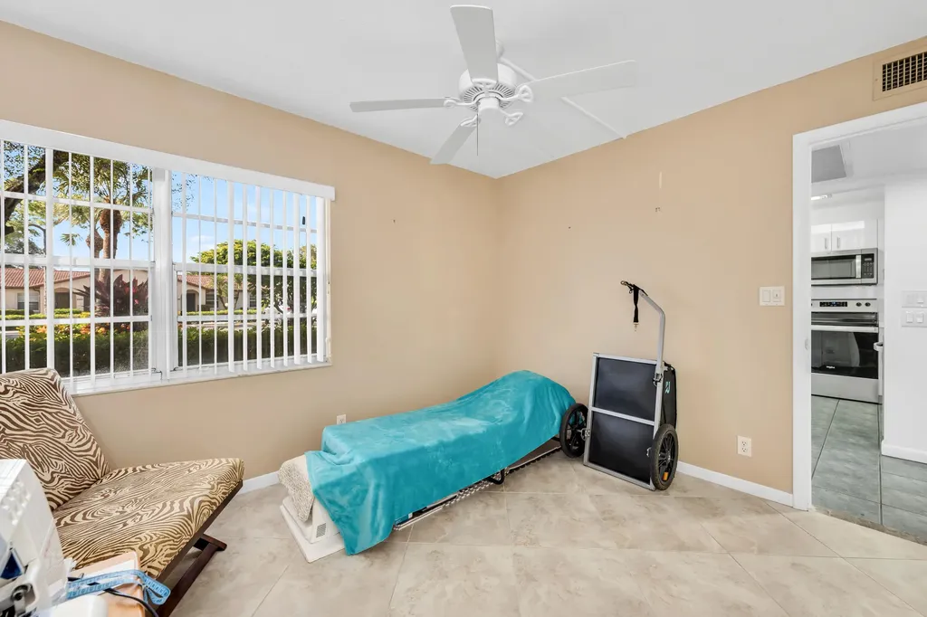 1086 Forest Lakes Drive Naples FL 34105