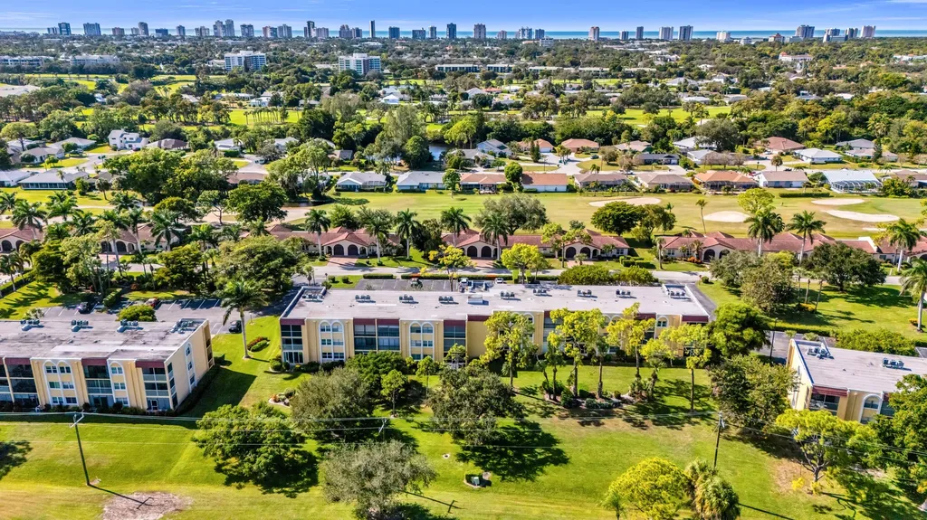 1086 Forest Lakes Drive Naples FL 34105