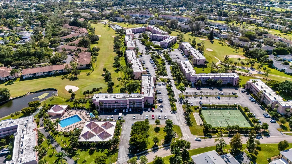 1086 Forest Lakes Drive Naples FL 34105