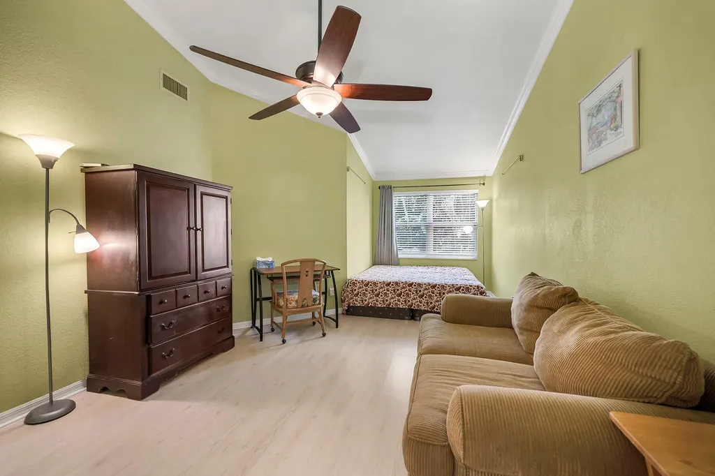 628 Woodshire Lane Naples FL 34105