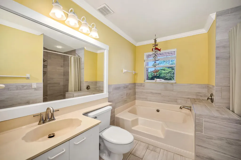 628 Woodshire Lane Naples FL 34105