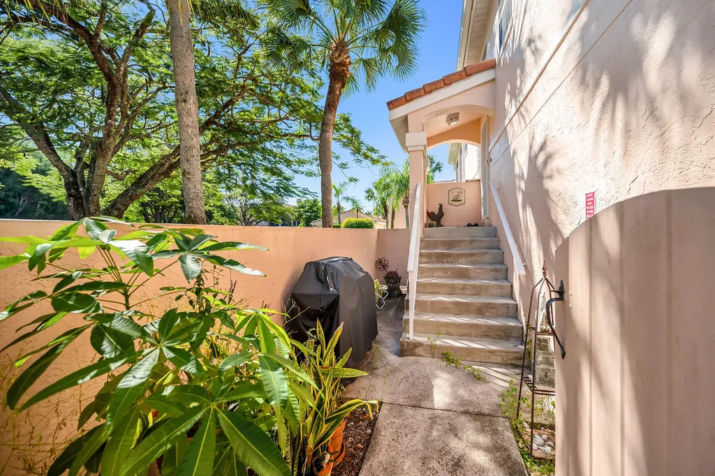 628 Woodshire Lane Naples FL 34105