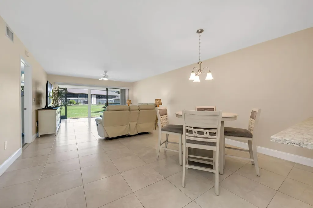 236 Pebble Beach Circle Naples FL 34113