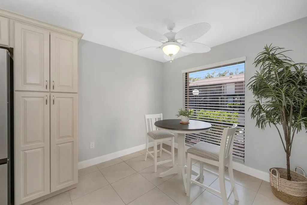 236 Pebble Beach Circle Naples FL 34113