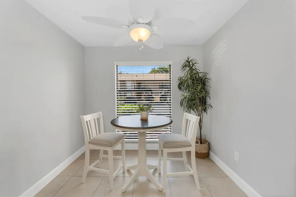 236 Pebble Beach Circle Naples FL 34113