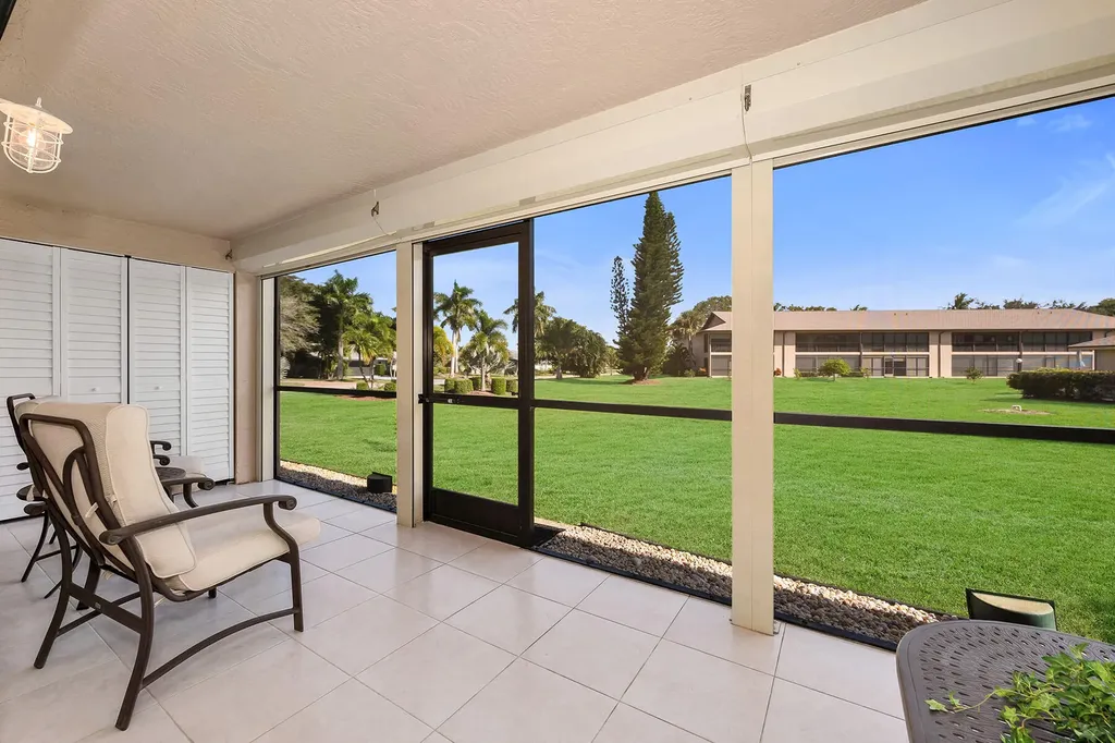 236 Pebble Beach Circle Naples FL 34113