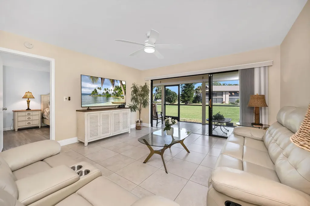 236 Pebble Beach Circle Naples FL 34113