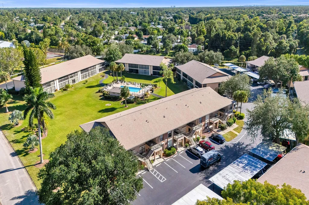 236 Pebble Beach Circle Naples FL 34113