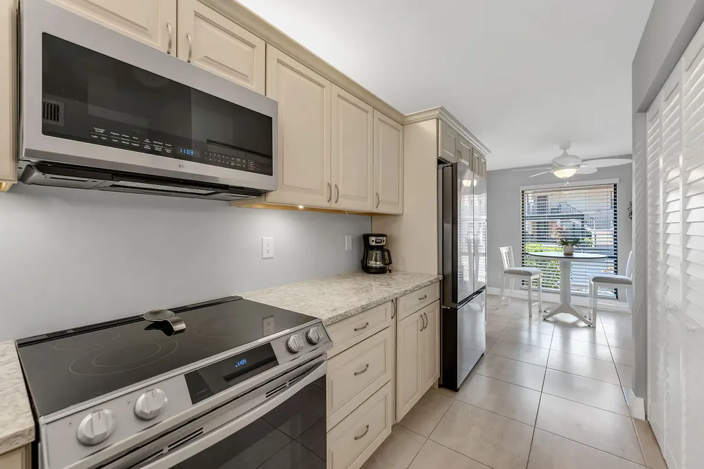 236 Pebble Beach Circle Naples FL 34113