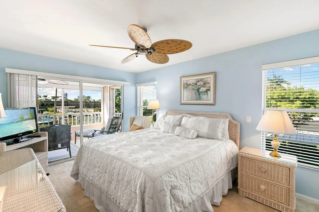 900 Collier Court Marco Island FL 34145